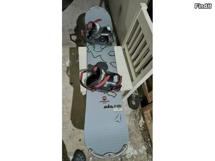 Myydään SNOWBOARD ATOMIC 140CM + SHOES 42
