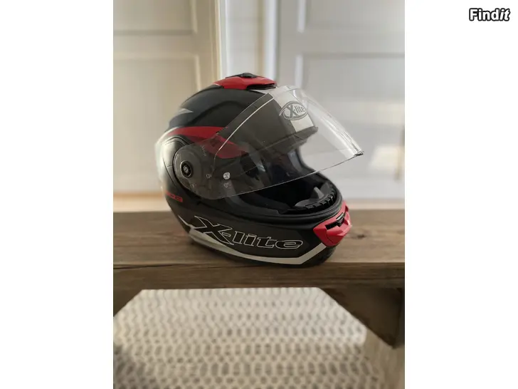 Myydään MC-hjälm X-lite x-903