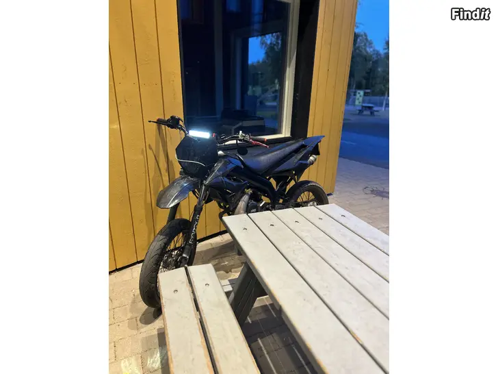 Myydään Hyvä ensimopo seuraavalle