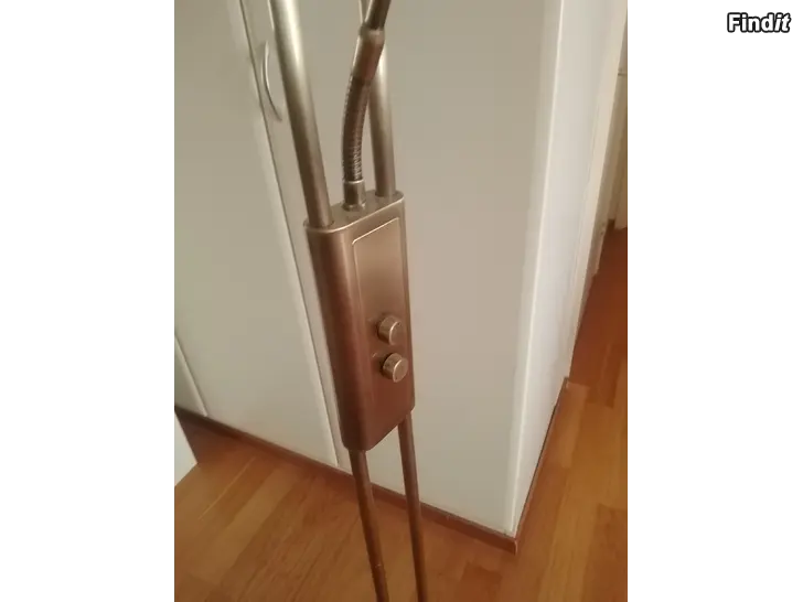 Myydään Lamppu