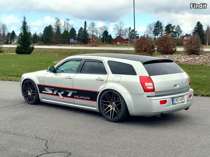 Myydään Chrysler 300C 3.0 V6 CRD SRT Design Autom.Farm