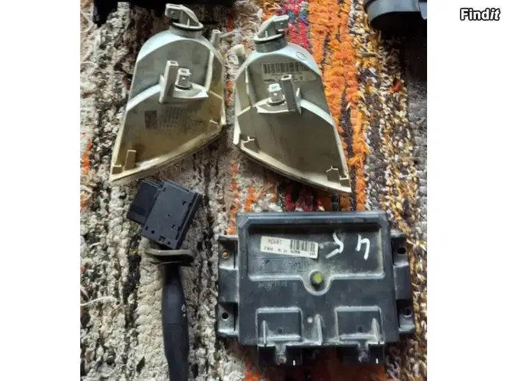 Säljes Ohjausboksi ruisku monitoimiviiksi pyyhkijät etuvilkkut