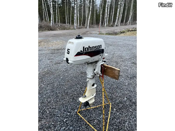 Myydään johnson 5hk