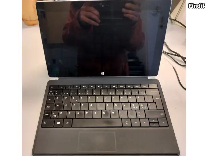 Säljes Microsoft Surface 3 10.8 Yhdistelmä