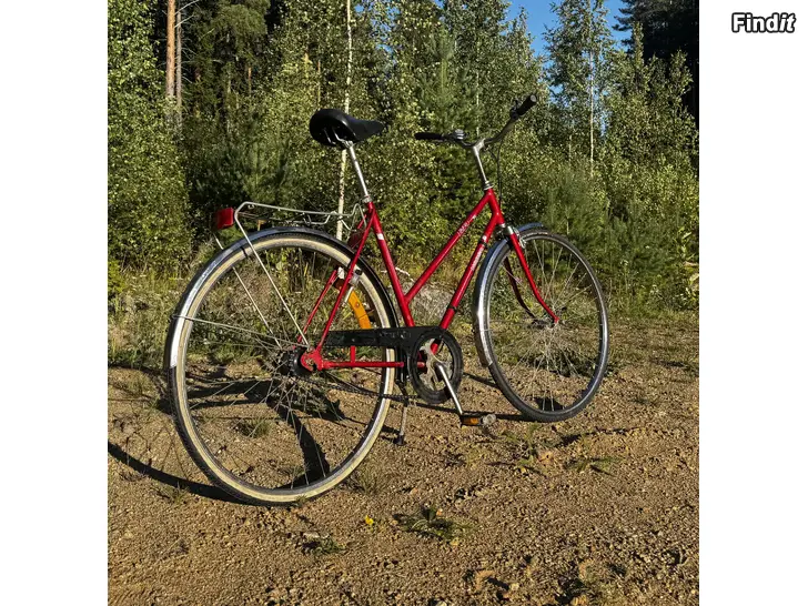 Säljes Nopsa Libero 28tum 3-växlad damcykel