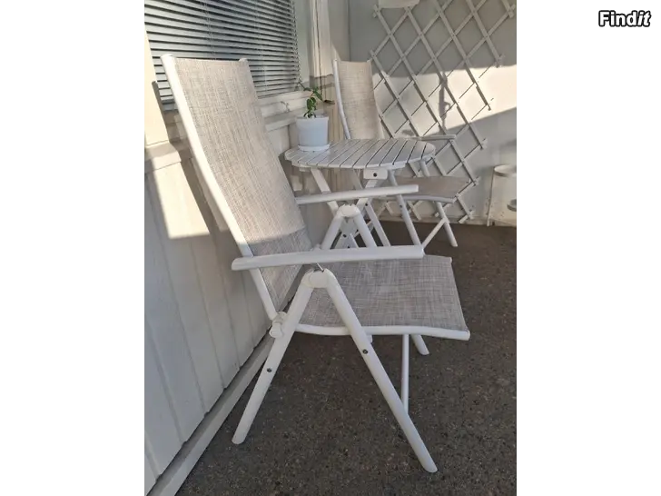 Säljes justerbara stolar / säädettävät tuolit