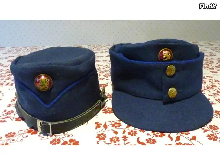Myydään Ilmavoimien päällystön kenttälakki ja suikka