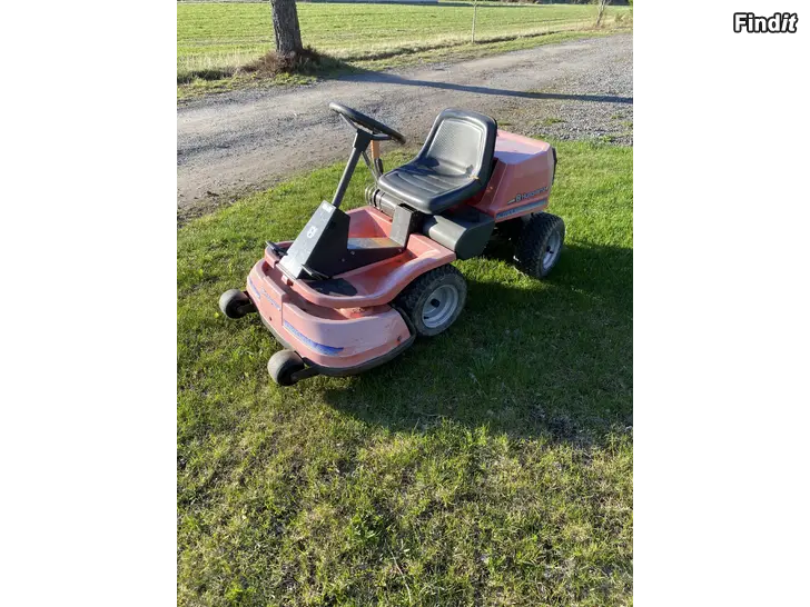 Myydään Husqvarna rider 11