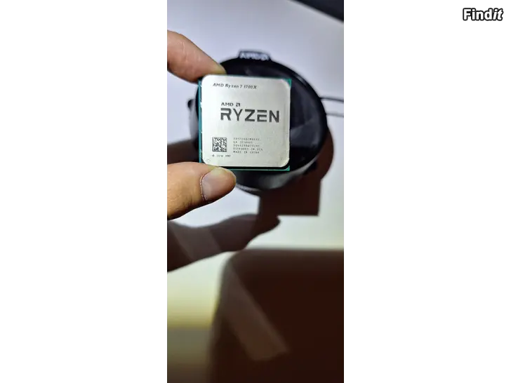 Säljes AMD Ryzen 7 1700X CPU + AMD Wraith cooler