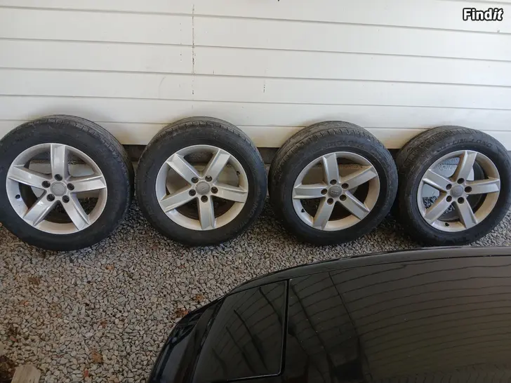 Säljes Audi original fälgar 16 tum