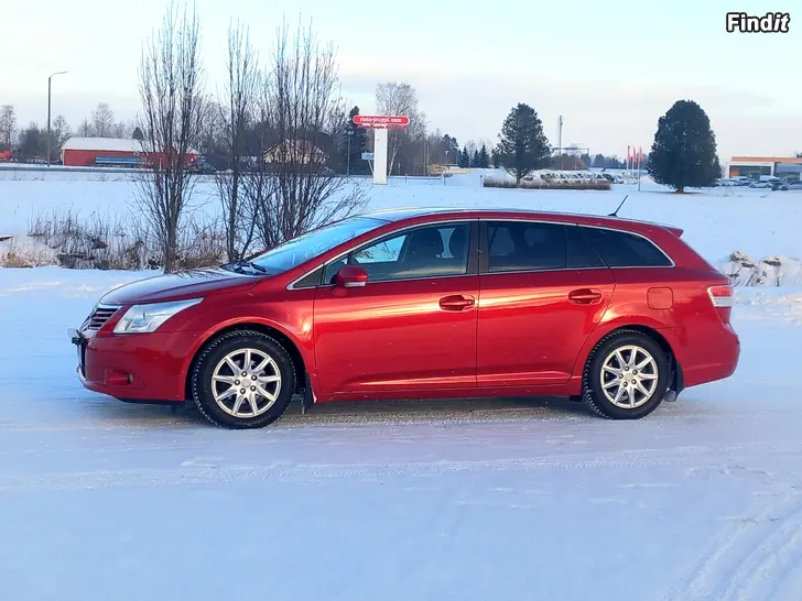Myydään Toyota Avensis 2.0 D-4D Sol Edition Farm