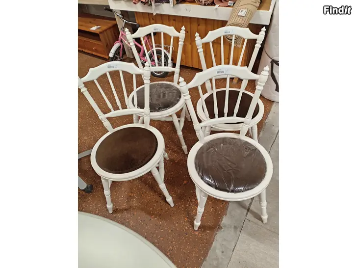 Myydään Rokokoo tuolit