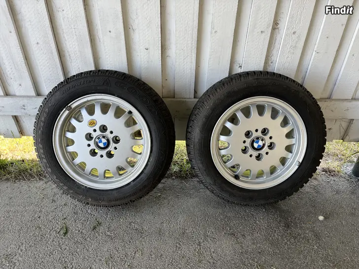 Säljes BMW däck