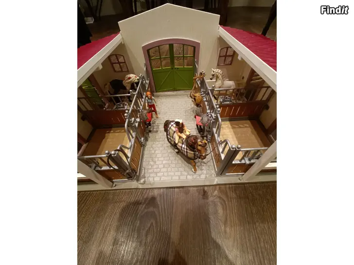 Säljes Schleich häststall med tillbehör