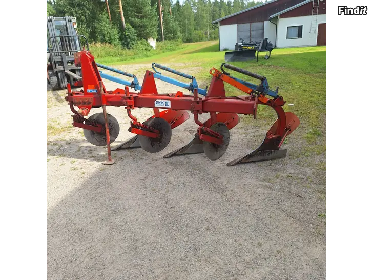 Säljes överum 3-skär plog