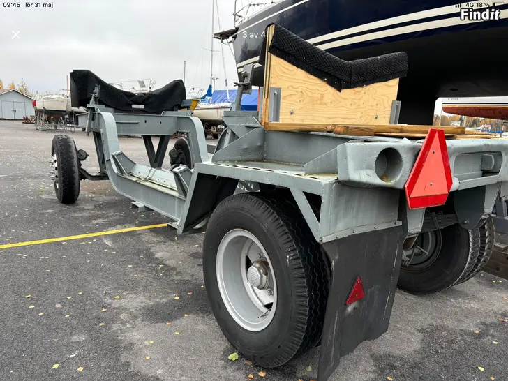 Säljes Segelbåtstrailer