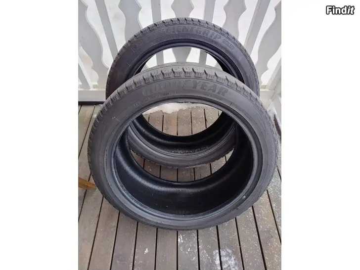 Säljes Sommardäck 245/45R20 Goodyear Efficientgrip