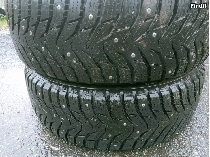 Myydään Kumho nastarenkaat 185/65R14 2 kpl