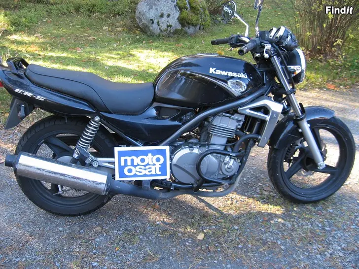 Säljes Kawasaki ER-5 97-06 osia