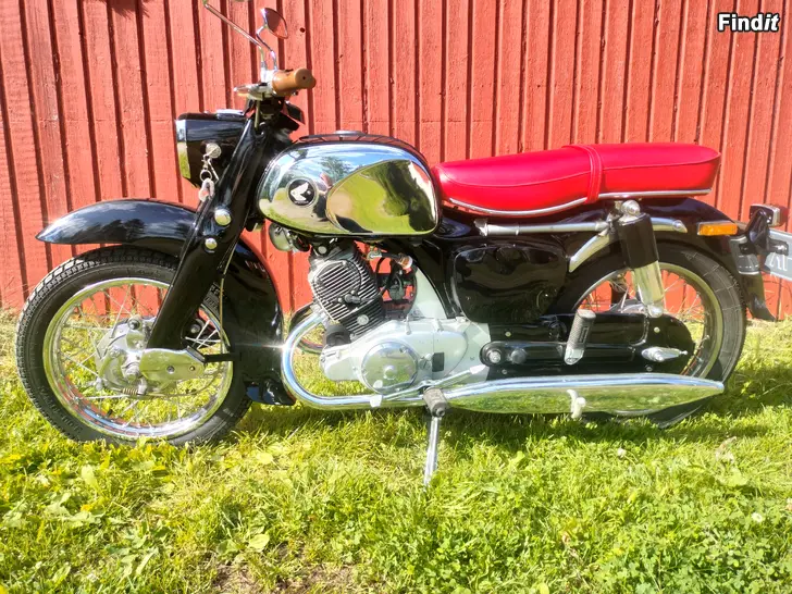 Säljes HONDA 125 BENLY