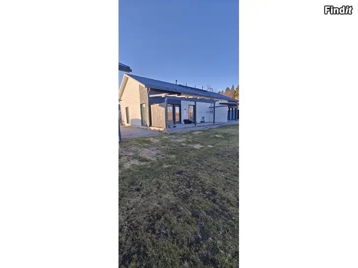 Säljes Parhus i furuholmen
