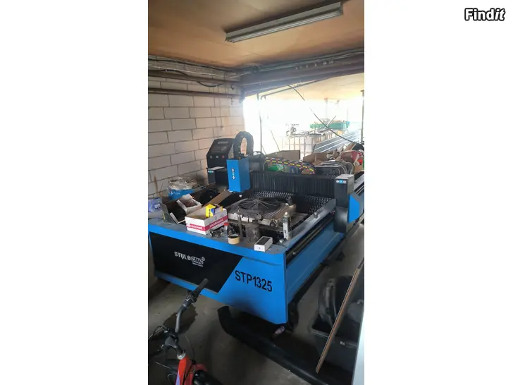 Myydään Cnc  metall plasmabord med tillbehör
