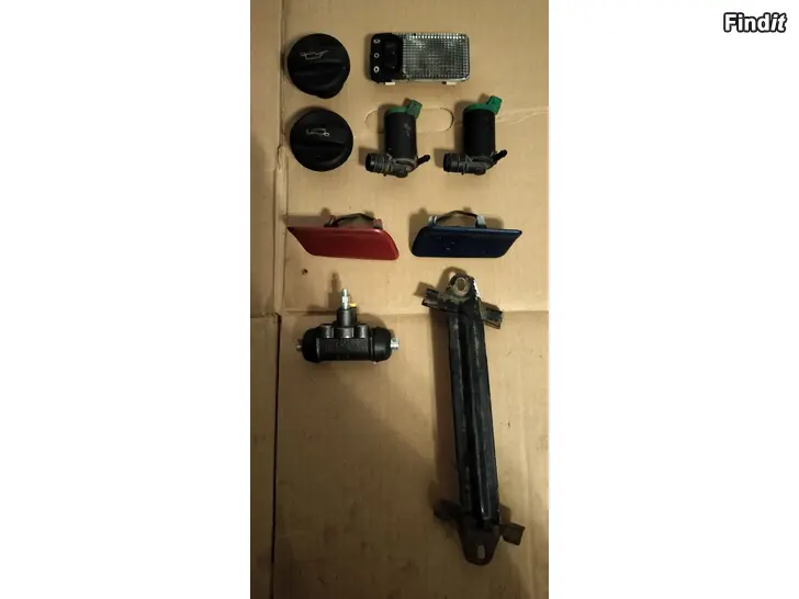 Myydään Öljykorkki pissapojanmoottori akkun kiinnike