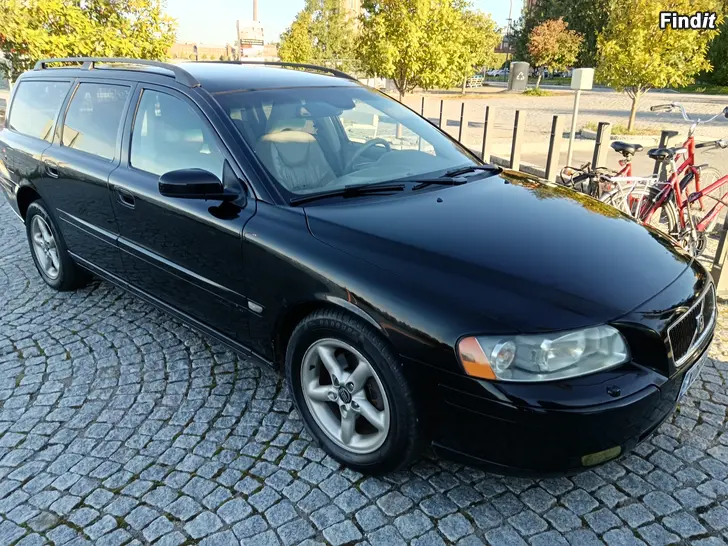 Säljes Volvo V70 2.4 Bi-Fuel Sportswagon Xenon JUURI KATSASTETTU