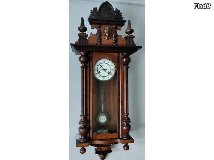 Myydään Vanha seinäkello