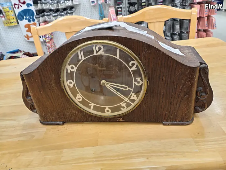 Myydään Valmet kello