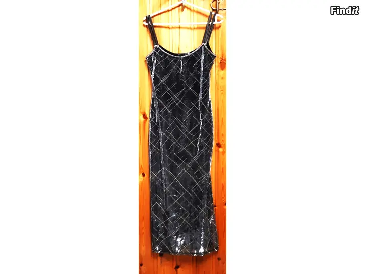 Säljes Musta mekko koko S