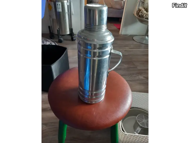 Myydään Vanha termospullo