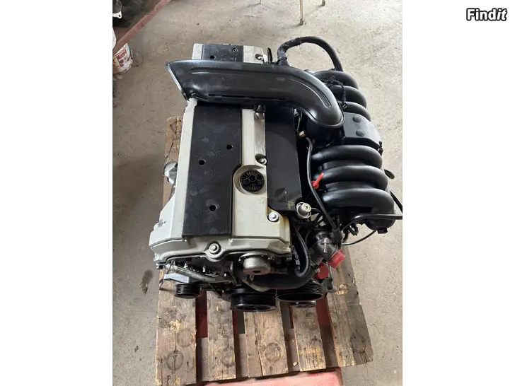 Säljes M104 motor