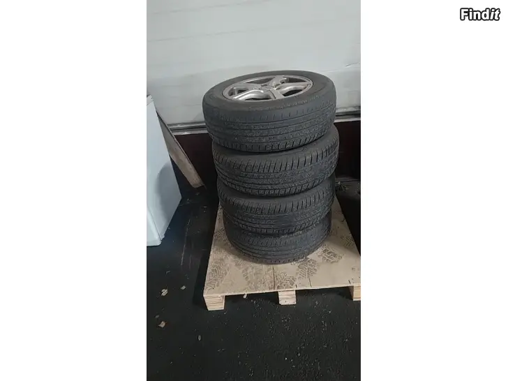 Myydään Mazda aluvanteet