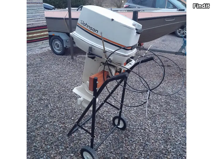 Myydään Johnson 20 HV 1983 2 takt