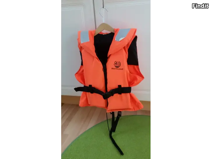 Myydään Marinepool lasten pelastusliivi 30-40 kg  -hinta 14e