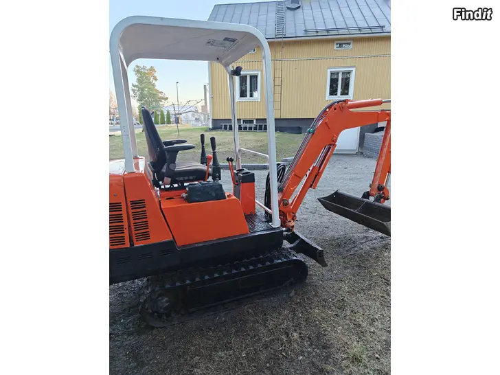 Säljes Mini grävare Pel-Job eb 12.4