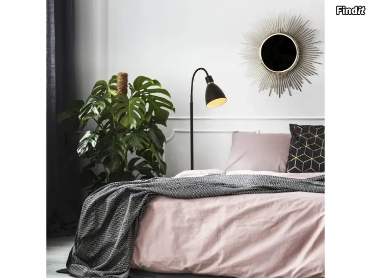 Myydään Idre musta lattiavalaisin