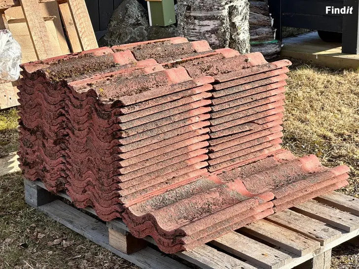 Myydään Kattotiilet