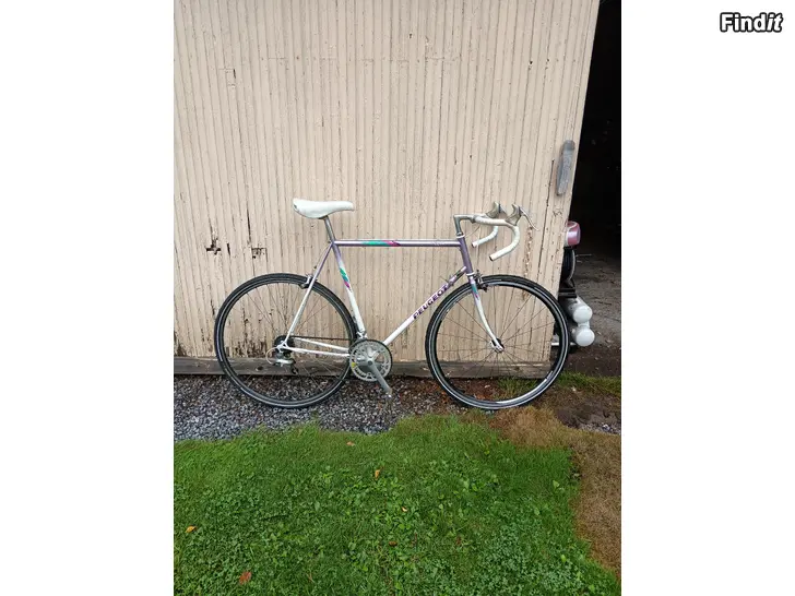 Myydään Peugeot Aspin