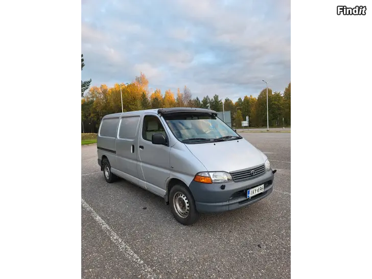Myydään Toyota Hiace