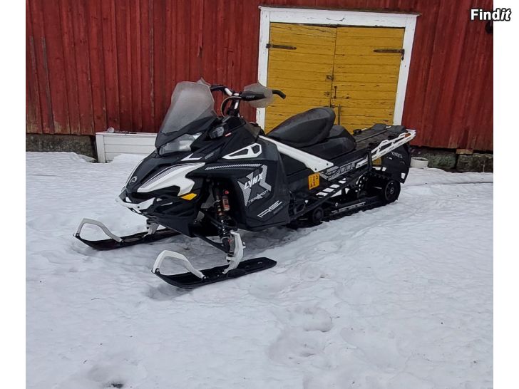 Säljes SÄLJES Lynx Xterrain 850 RE 3700