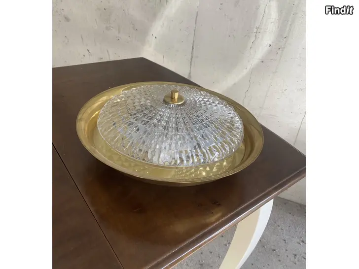 Myydään Vitrika valaisin