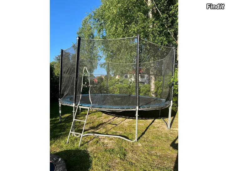 Säljes Studsmatta