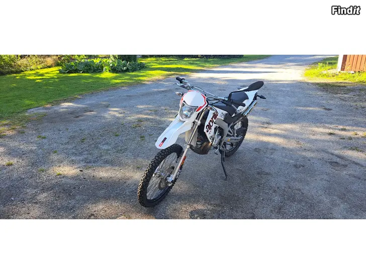 Myydään Aprilia RX -13