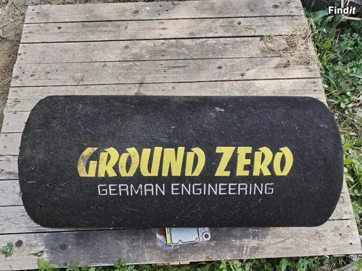 Myydään Ground Zero 12 subbari