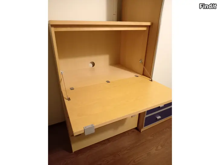 Säljes Klaffbyrå