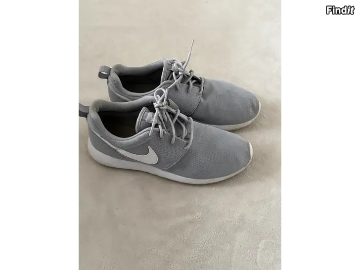 Säljes Nike skor