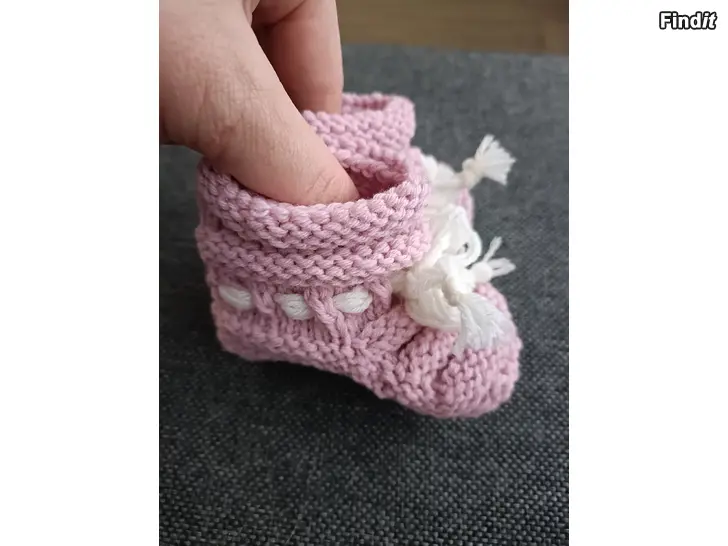 Säljes Vauvan neuletöppöset