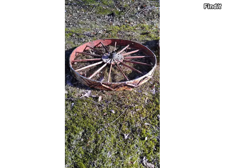 Säljes Gamla järnhjul